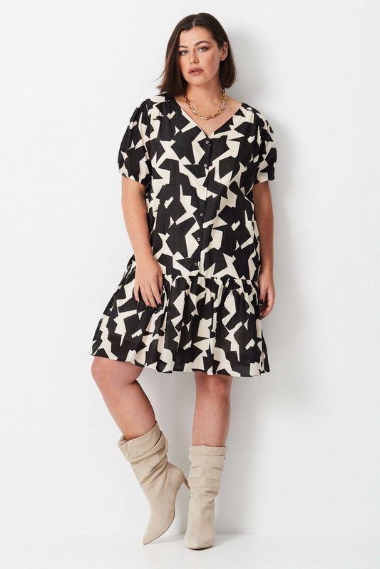 Lo - Fi Frill Hem Dress - Black - 17 Sundays17 SundaysLo - Fi Frill Hem Dress - Black