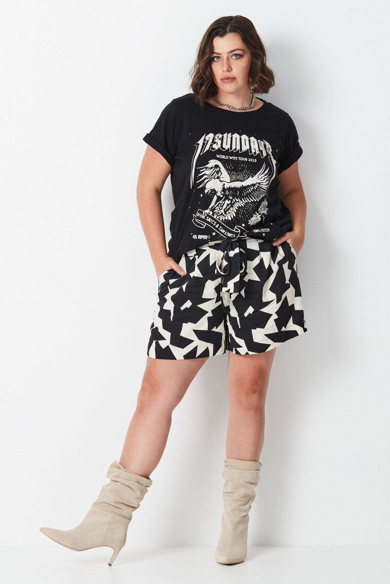 On Tour Tee - Onyx - 17 Sundays17 SundaysOn Tour Tee - Onyx