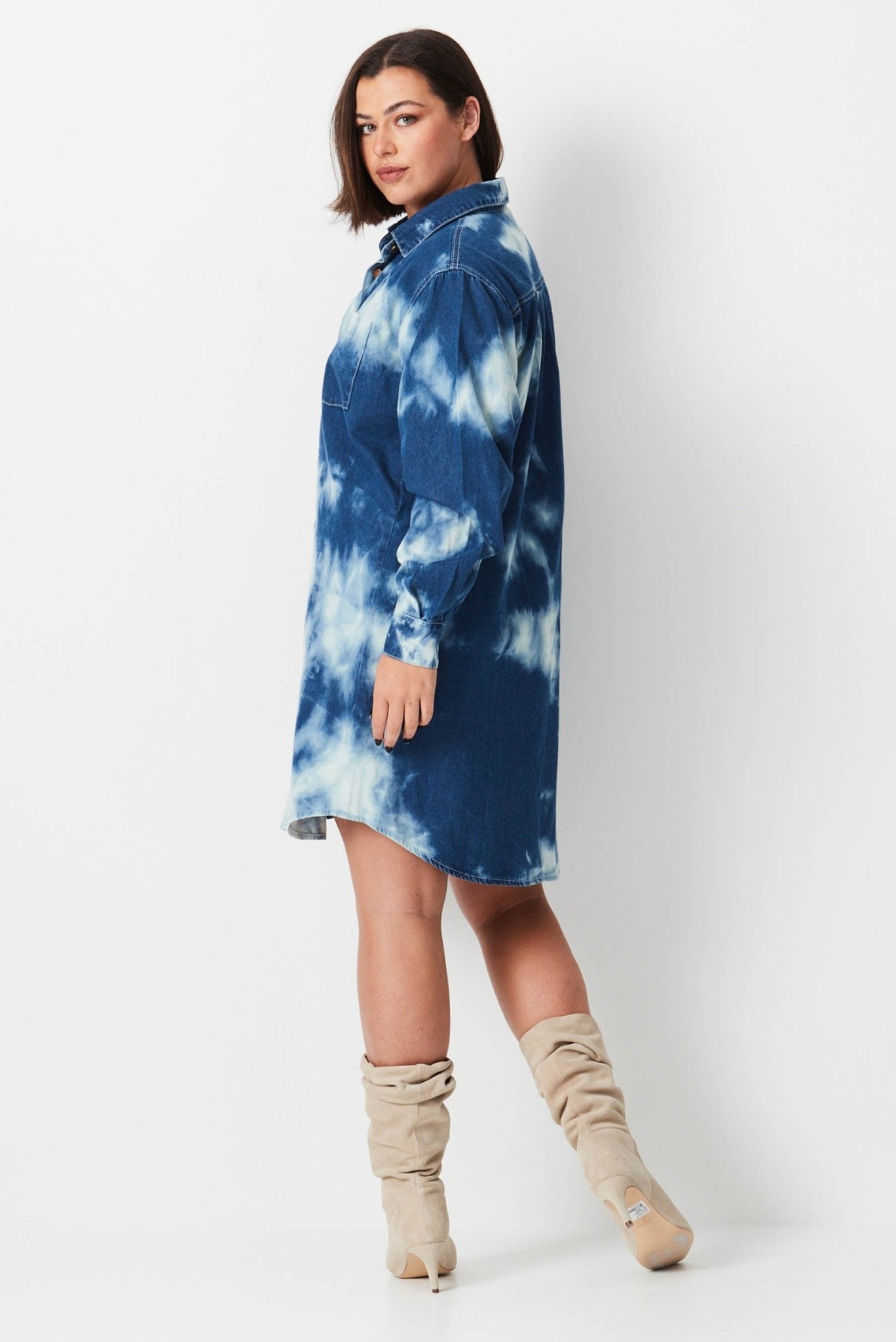 Shibori Denim Shirt Dress - Indigo Wash - 17 Sundays17 SundaysModel wears blue and white shibori tie dye plus size denim shirt dress